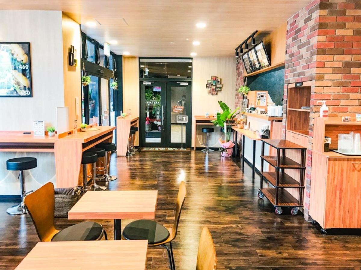 Hotel Livemax Fukushima Koriyama Buitenkant foto